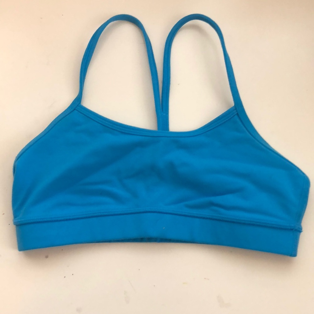 Blue flow Y lululemon sports bra // MAKE OFFERS
